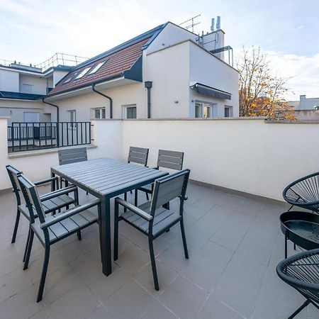 Lovag 12 Terrace Designer Home Budapest Esterno foto